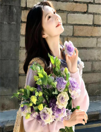 俄羅斯美女激情WWW_2026電影免費完整版在線看